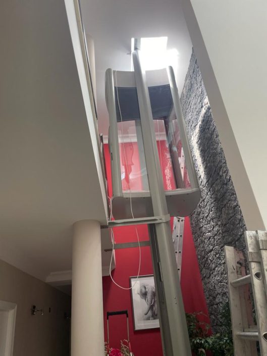 Contratar servicio de mantenimiento de ascensores STILTZ para casa unifamiliar en Santa Cruz de Tenerife y Granadilla